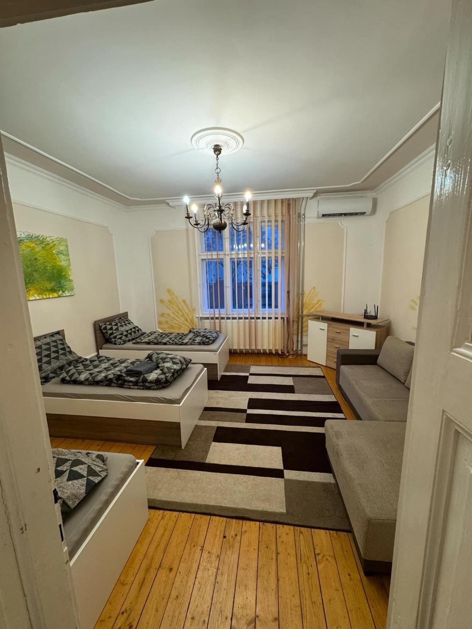 Kuriozum Vendeghaz Hotel Szeged Bagian luar foto