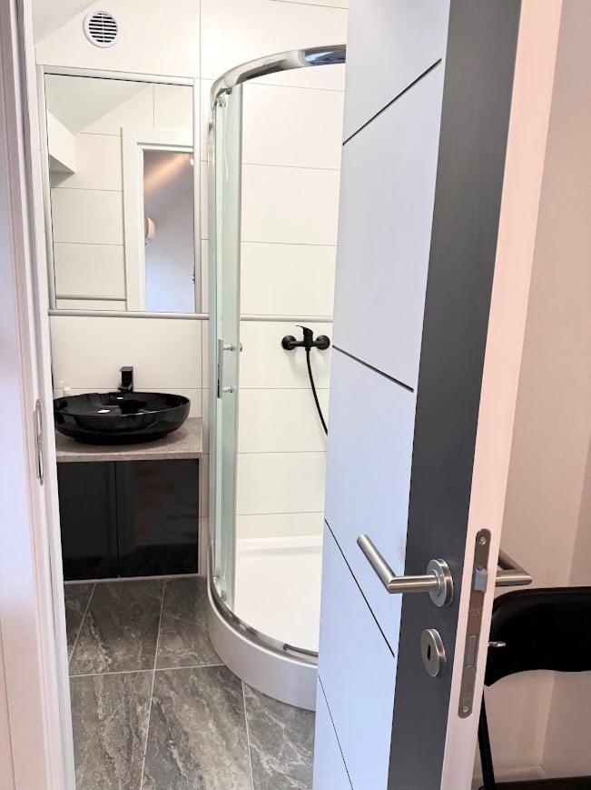 Kuriozum Vendeghaz Hotel Szeged Bagian luar foto